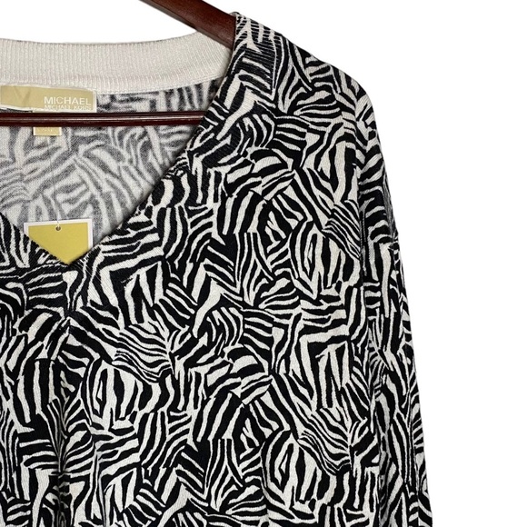 Michael Michael Kors Long Sleeve Black White Zebra Print V-Neck Sweater Large - Picture 8 of 15